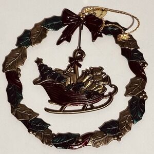 Russ Heirloom Collection Christmas Ornament Metal Wreath‎ Santa Sleigh No 17161